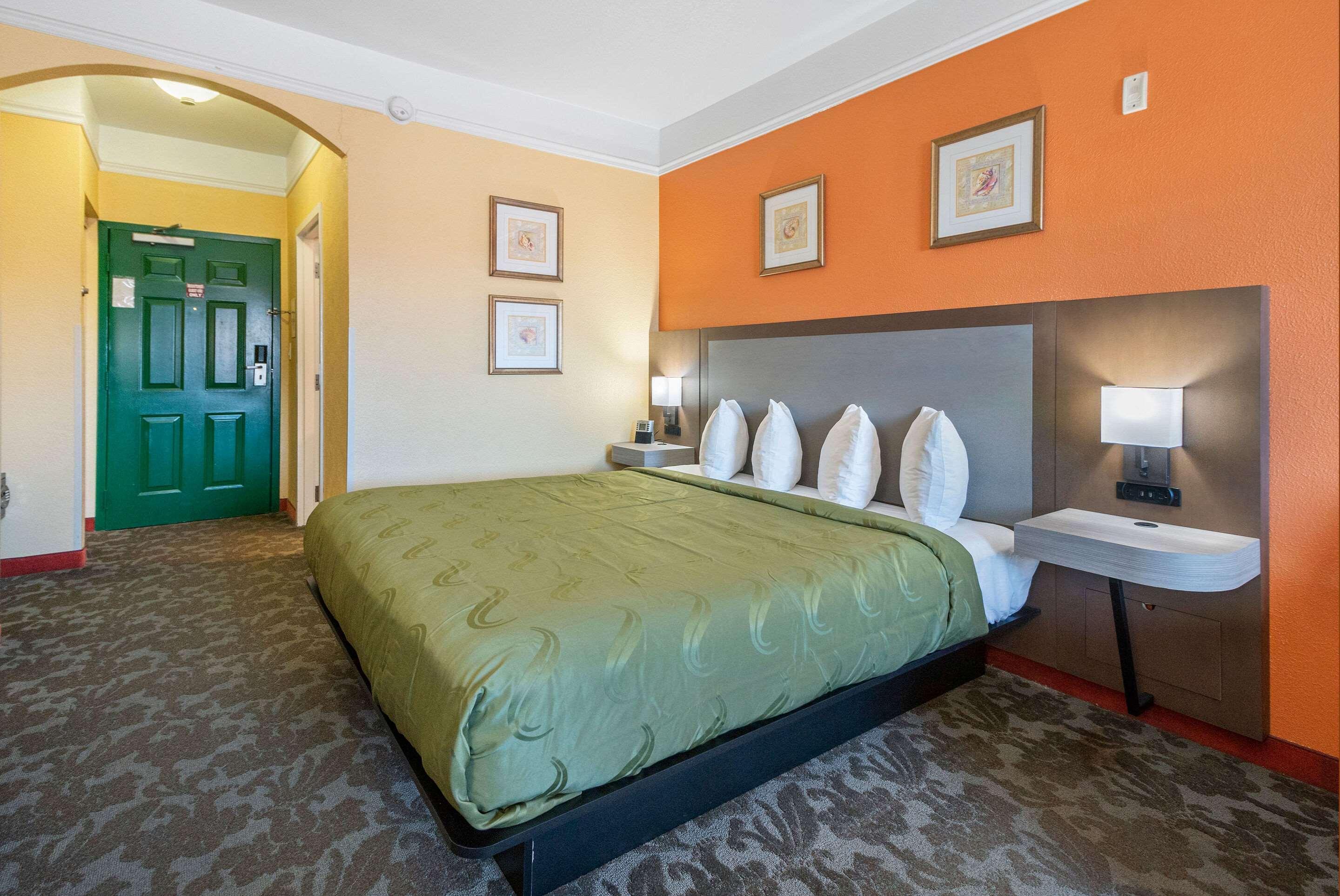 Quality Inn & Suites Galveston - Beachfront Dış mekan fotoğraf
