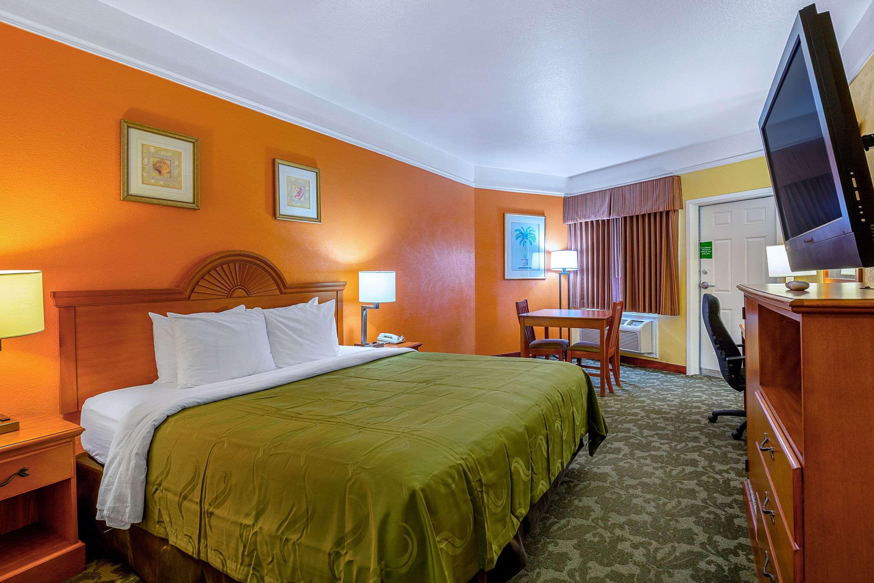 Quality Inn & Suites Galveston - Beachfront Dış mekan fotoğraf