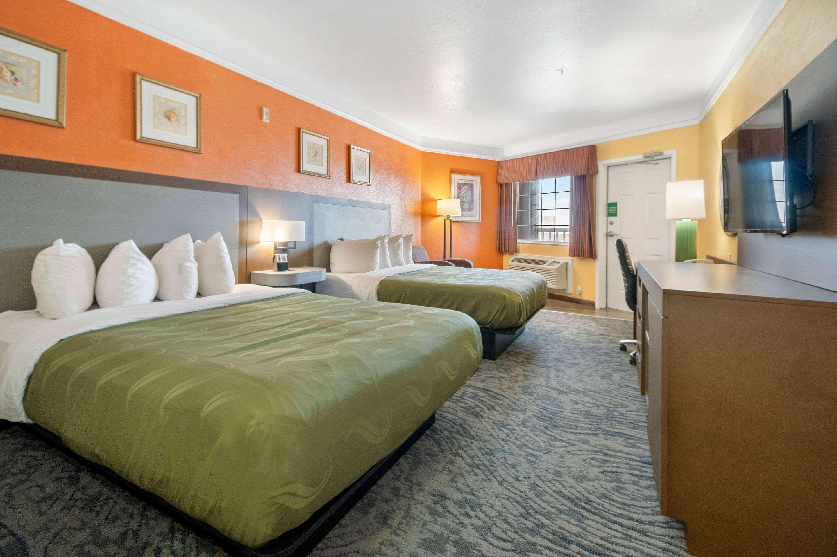 Quality Inn & Suites Galveston - Beachfront Dış mekan fotoğraf