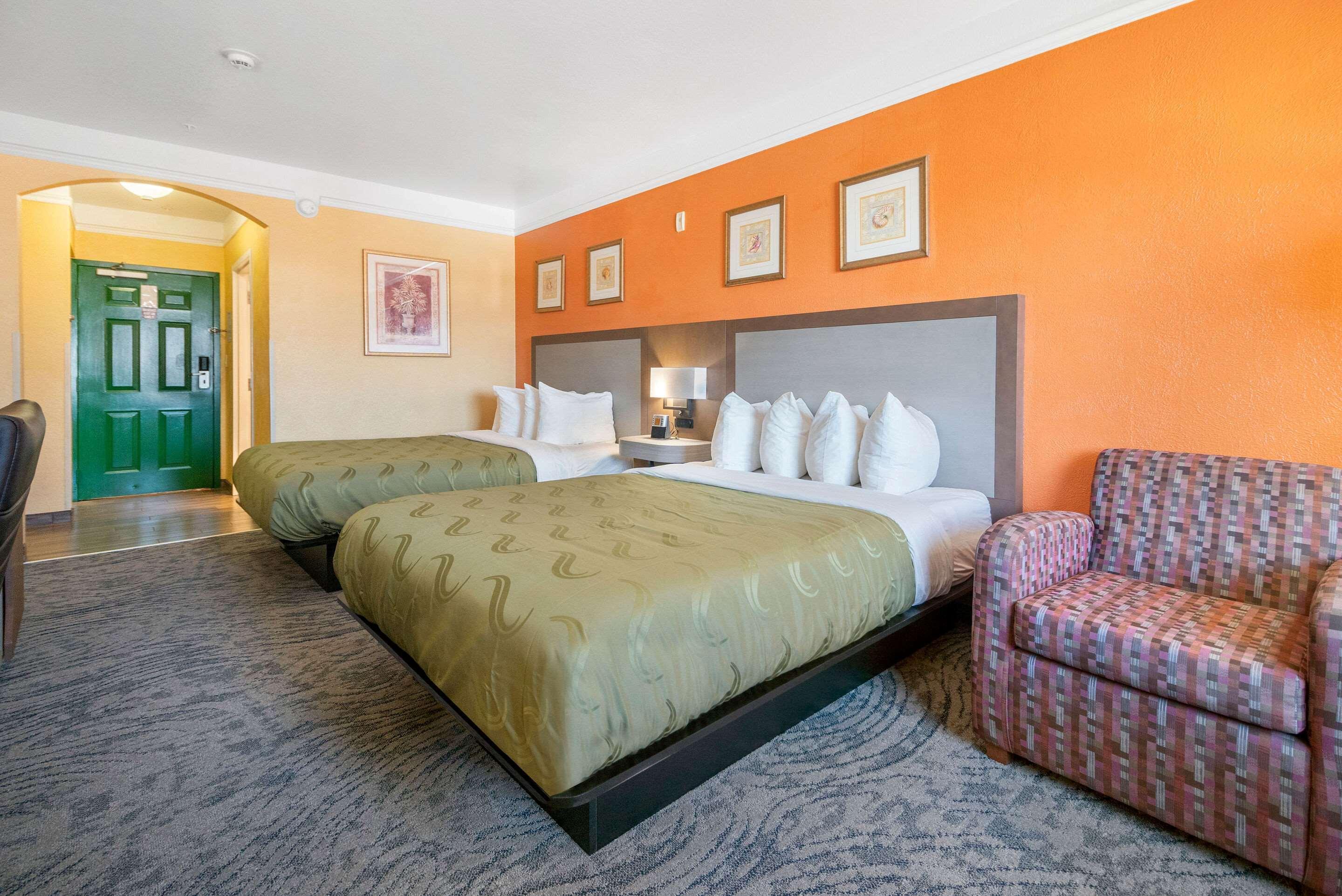 Quality Inn & Suites Galveston - Beachfront Dış mekan fotoğraf