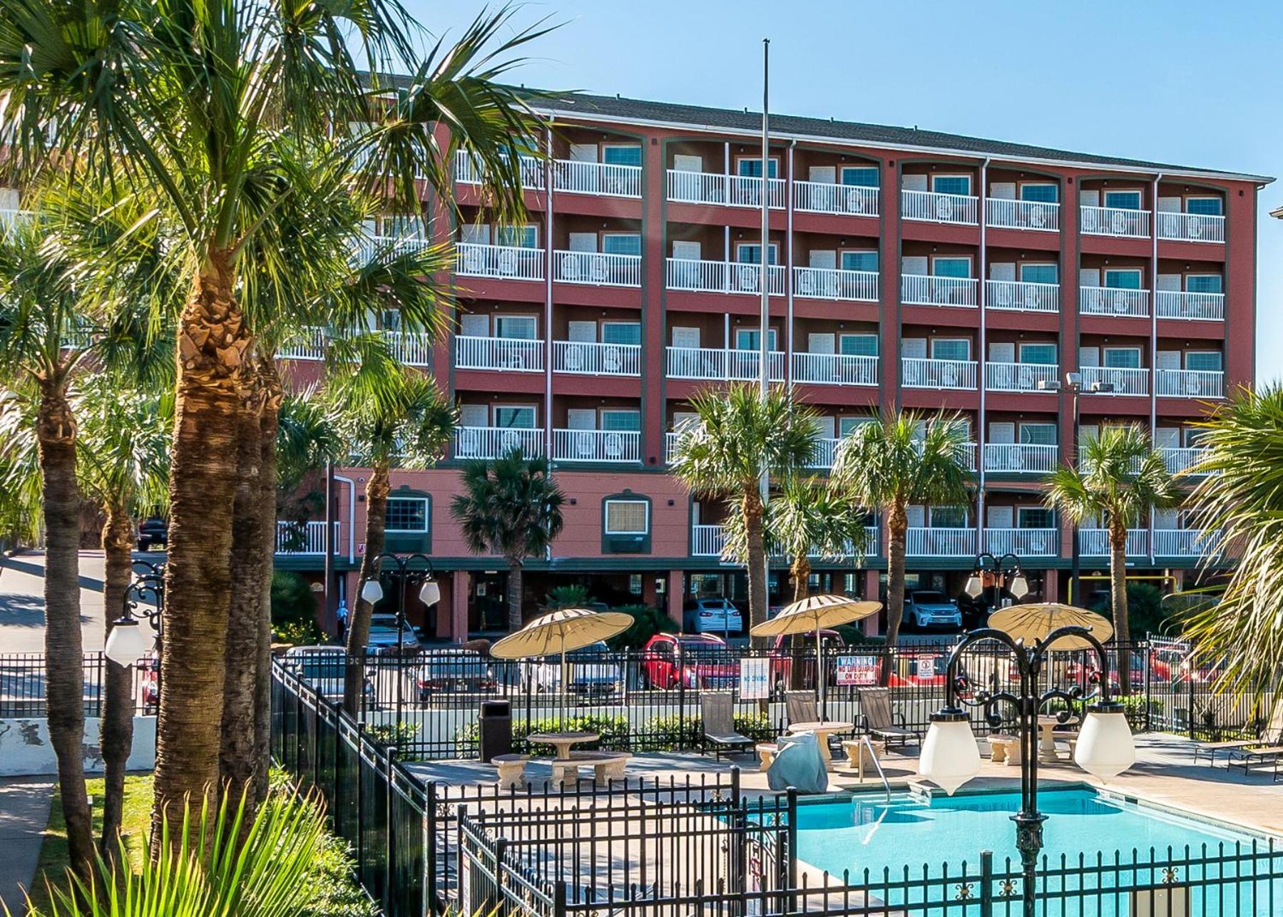 Quality Inn & Suites Galveston - Beachfront Dış mekan fotoğraf